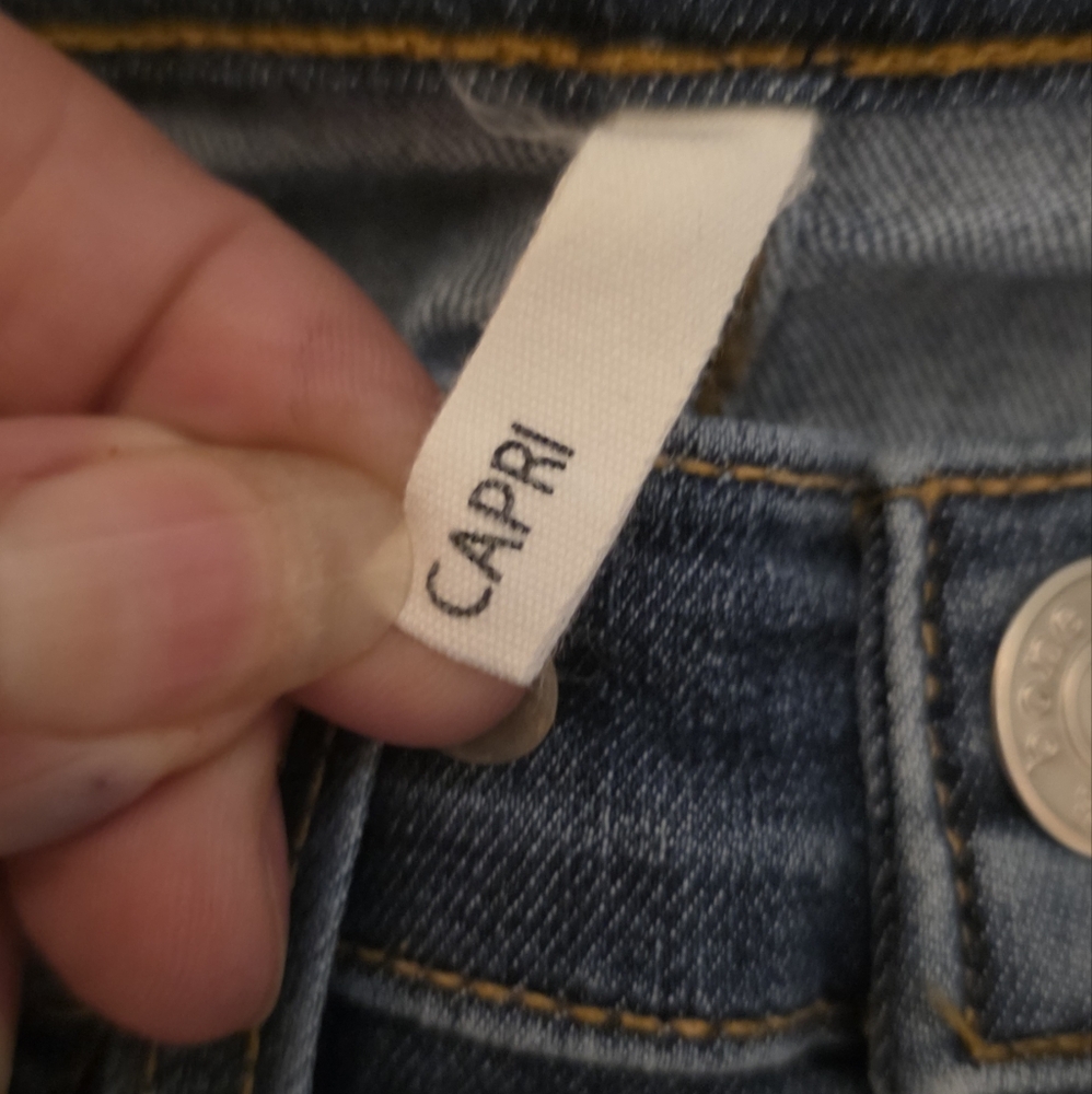Like New! Rag & Bone Capri Jeans Junior's Size 26 (3) - Picture 5 of 7